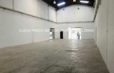 Imagem: O depósito possui 1 Vaga na garagem, 600m² de Área e está