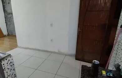 Imagem: A casa possui 2 Dormitórios, 1 Banheiro e está localizado