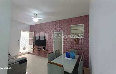 Imagem: O apartamento possui 2 Dormitórios, 2 Banheiros, 73m² de Área