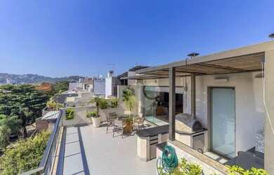 Imagem: O apartamento na cobertura possui 4 Dormitórios, 5 Banheiros