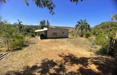 Imagem: A chácara possui 2.000m² de Área e está localizado em Jk