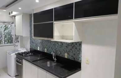 Imagem: O apartamento possui 3 Dormitórios, 1 Banheiro, 1 Vaga na garagem