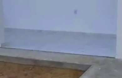 Imagem: A casa possui 2 Dormitórios, 1 Banheiro, 4 Vagas na garagem