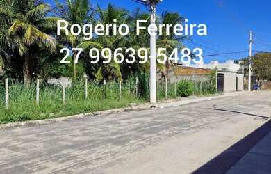 Imagem: O terreno possui 900m² de Área e está localizado em Riviera