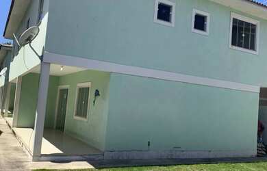 Imagem: A casa em condomínio possui 4 Dormitórios, 3 Banheiros, 1