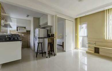 Imagem: O apartamento possui 1 Dormitório, 1 Banheiro, 1 Vaga na garagem