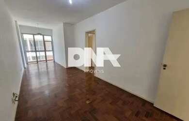 Imagem: O apartamento possui 2 Dormitórios, 3 Banheiros, 1 Vaga na