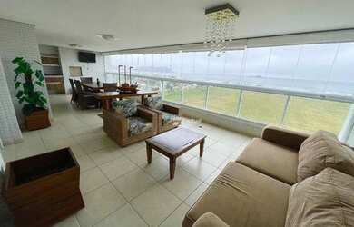 Imagem: O apartamento possui 4 Dormitórios, 5 Banheiros, 3 Vagas na