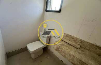 Imagem: A casa possui 4 Dormitórios, 5 Banheiros, 285m² de Área e