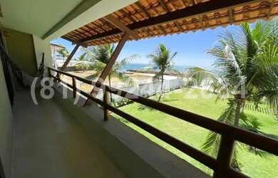 Imagem: A casa possui 4 Dormitórios, 1 Banheiro, 5 Vagas na garagem