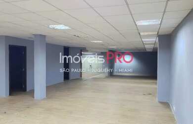 Imagem: O depósito possui 758m² de Área e está localizado em Vila