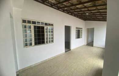 Imagem: A casa possui 2 Dormitórios, 1 Banheiro, 60m² de Área e