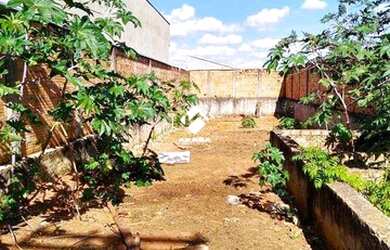 Imagem 4: Lote/Terreno para venda com 267 metros quadrados em Jardim Maria Luiza...