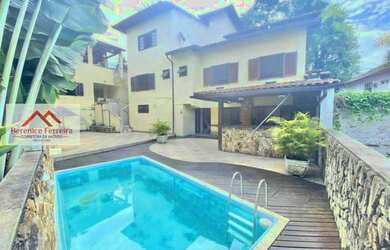 Imagem: A casa em condomínio possui 4 Dormitórios, 3 Banheiros, 2