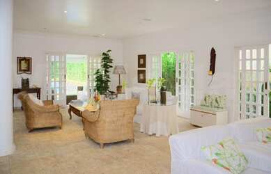 Imagem 13: Casa A VENDA no Jardim Acapulco , GUARUJÁ - frente praça