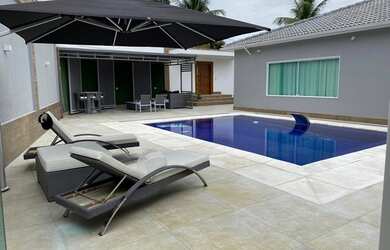 Imagem: A casa em condomínio possui 4 Dormitórios, 2 Banheiros, 1