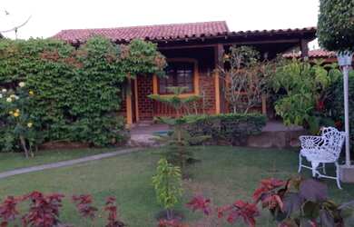 Imagem: A casa em condomínio possui 4 Dormitórios, 4 Banheiros, 3