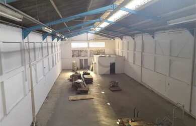 Imagem: O depósito possui 730m² de Área e está localizado em Vila