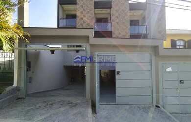 Imagem: A casa possui 3 Dormitórios, 3 Banheiros, 2 Vagas na garagem