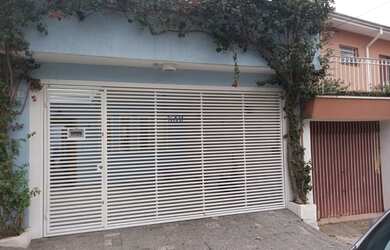 Imagem: A casa à venda possui 4 Dormitórios, 4 Banheiros, 2 Vagas