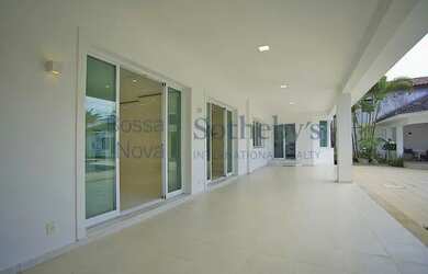 Imagem 16: Casa com vista livre montanha em condomínio exclusivo