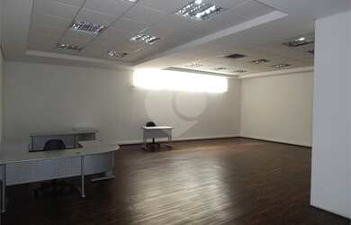 Imagem 6: Galpão/Depósito/Armazém para aluguel possui 883 metros quadrados em...