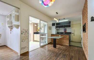 Imagem: O apartamento possui 2 Dormitórios, 2 Banheiros, 65m² de Área