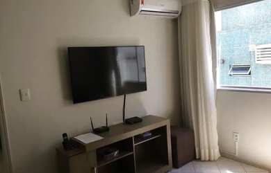 Imagem: O apartamento possui 1 Dormitório, 1 Banheiro, 1 Vaga na garagem