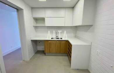 Imagem 13: ALTA Imóveis Boutique vende ou aluga Cobertura com reforma atual e cheiro...