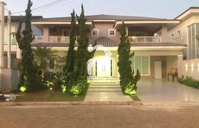 Imagem: A casa em condomínio para alugar possui 5 Dormitórios, 5 Banheiros