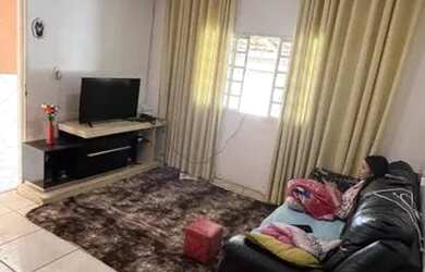 Imagem: A casa possui 2 Dormitórios, 1 Banheiro e 80m² de Área e