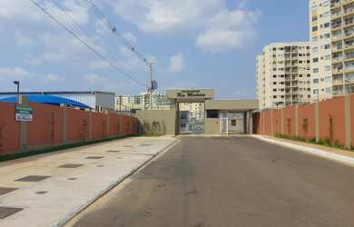 Imagem: A casa possui 3 Dormitórios, 4 Banheiros, 2 Vagas na garagem