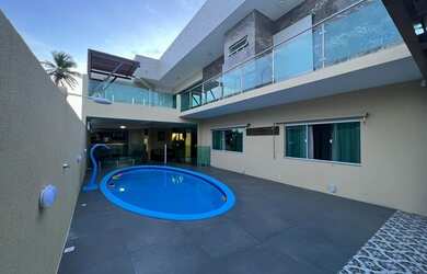 Imagem: A casa em condomínio possui 4 Dormitórios, 4 Banheiros, 3