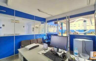 Imagem: O depósito possui 5 Vagas na garagem e 1943m² de Área e está