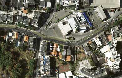 Imagem 2: Alugo ponto comercial com 215 metros quadrados no Rio Vermelho