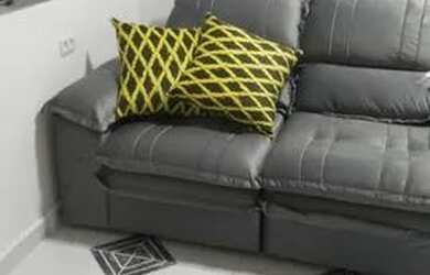 Imagem: A casa possui 2 Dormitórios, 2 Banheiros, 4 Vagas na garagem