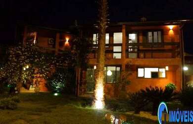 Imagem: A casa em condomínio possui 3 Dormitórios, 3 Banheiros, 3