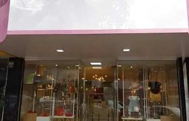 Imagem: O depósito possui 2 Vagas na garagem, 100m² de Área e está