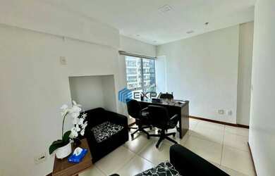 Imagem: O depósito possui 1 Vaga na garagem, 36m² de Área e está