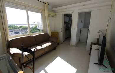 Imagem: O apartamento possui 1 Dormitório, 1 Banheiro, 39m² de Área