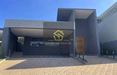 Imagem: A casa possui 3 Dormitórios, 4 Banheiros, 4 Vagas na garagem