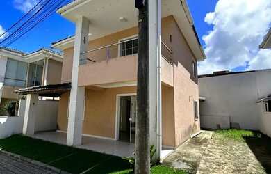 Imagem: A casa em condomínio possui 4 Dormitórios, 4 Banheiros, 2