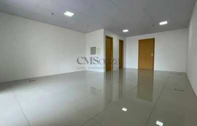 Imagem: O depósito possui 1 Vaga na garagem e 50m² de Área e está