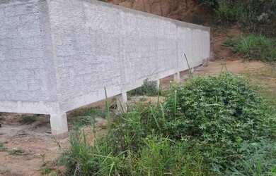 Imagem: O terreno possui 200m² de Área e está localizado em Campo