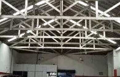 Imagem: O depósito possui 5 Vagas na garagem, 342m² de Área e está