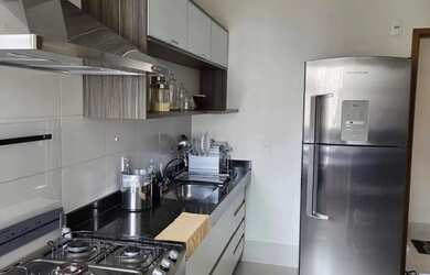 Imagem: O apartamento à venda possui 3 Dormitórios, 2 Banheiros, 2