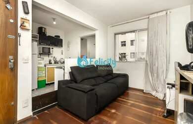 Imagem: O apartamento possui 2 Dormitórios, 1 Banheiro, 1 Vaga na garagem