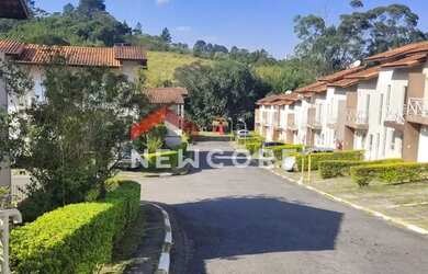 Imagem: A casa em condomínio possui 2 Dormitórios, 2 Banheiros, 2