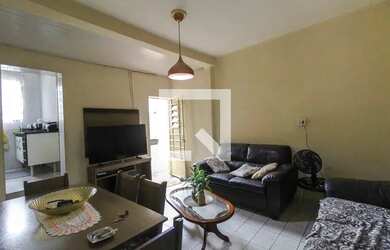 Imagem: A casa possui 5 Dormitórios, 5 Banheiros, 490m² de Área e