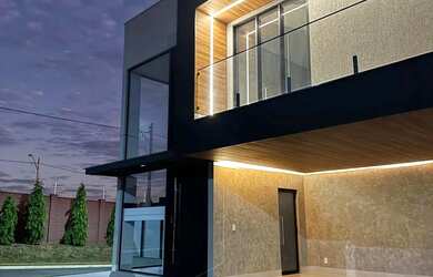 Imagem: A casa em condomínio possui 4 Dormitórios, 4 Banheiros, 3